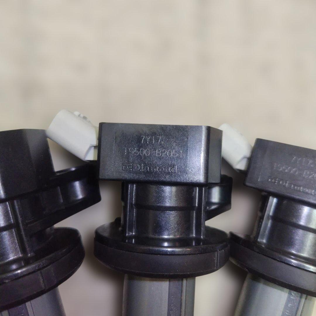 ナ*オ様 ダイハツ ミライース 純正 イグニッションコイル 143078