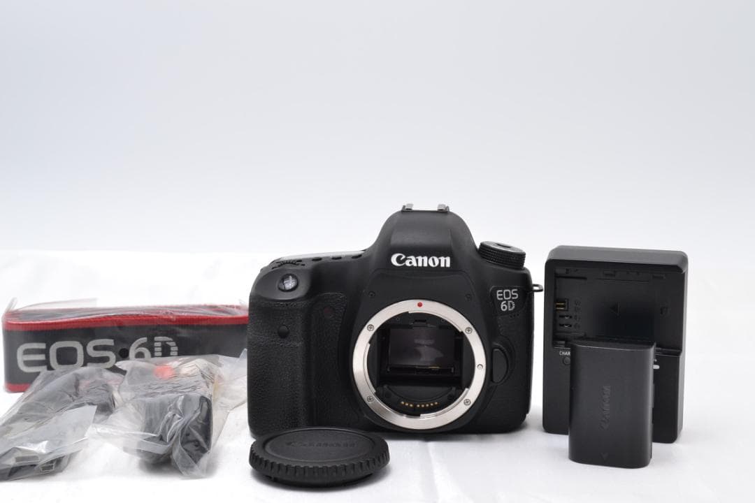 ■ 美品 ■ キャノン　Canon EOS 6D ボディ