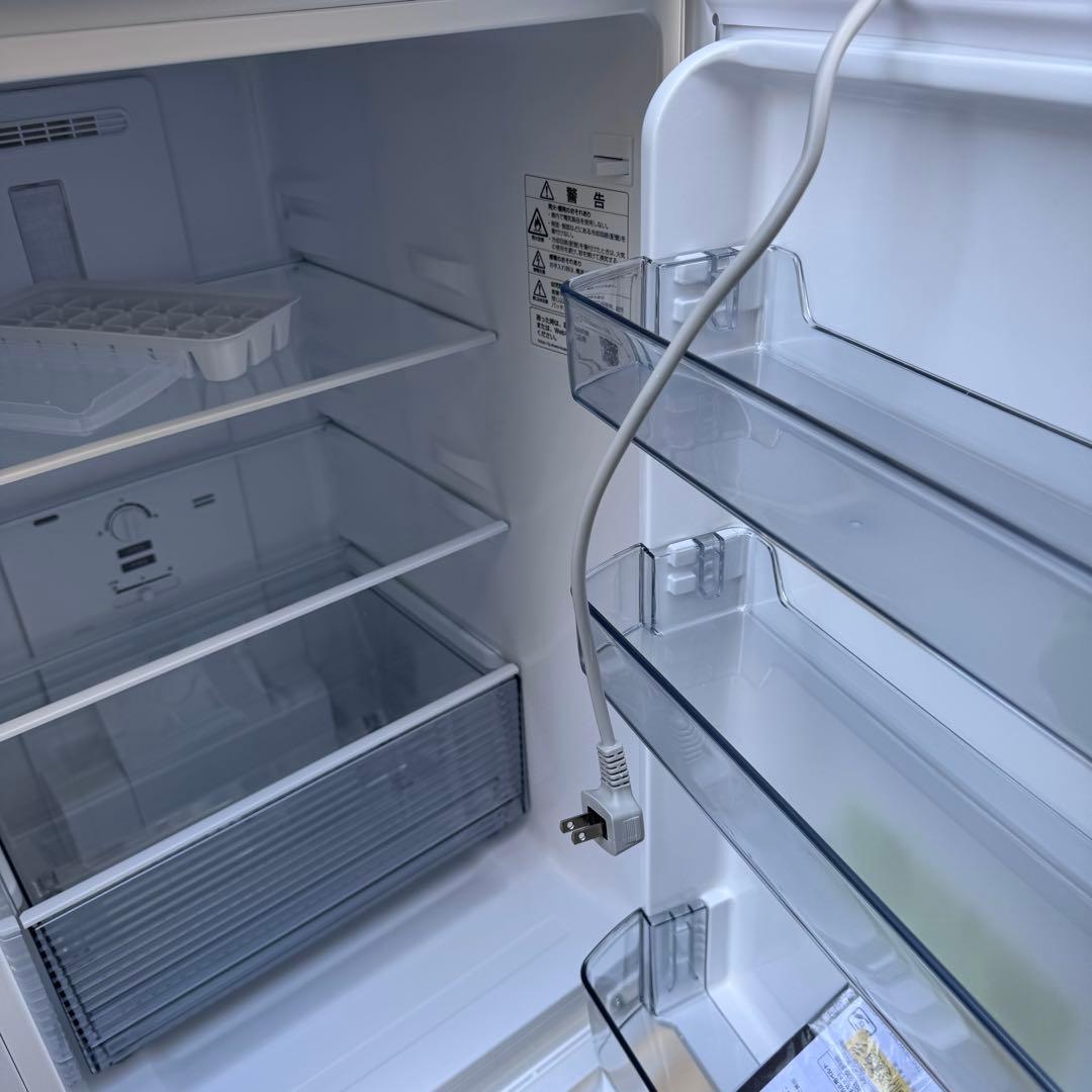 【ナオ】シャープ 冷蔵庫 SJ-D18P-W 179L 2025年製