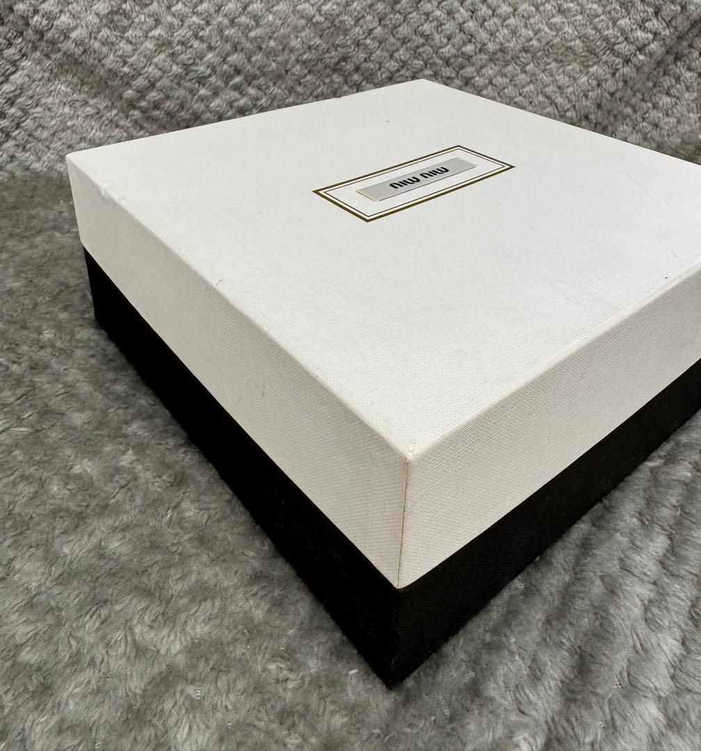 MIU MIU ミュウミュウ クリスタル&パール　カチューシャ