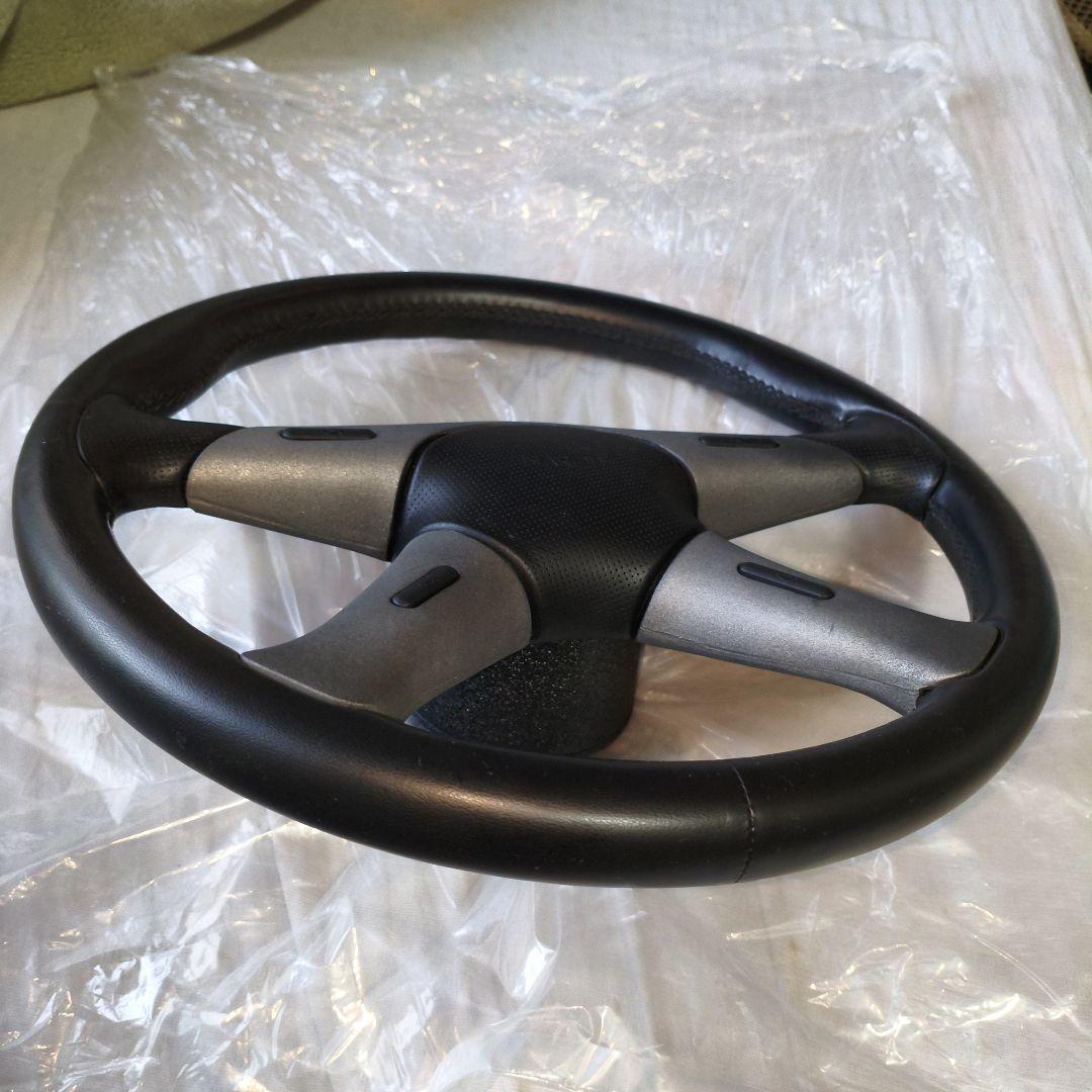 h*e様 ステアリングホイール 3本スポーク 黒/グレー