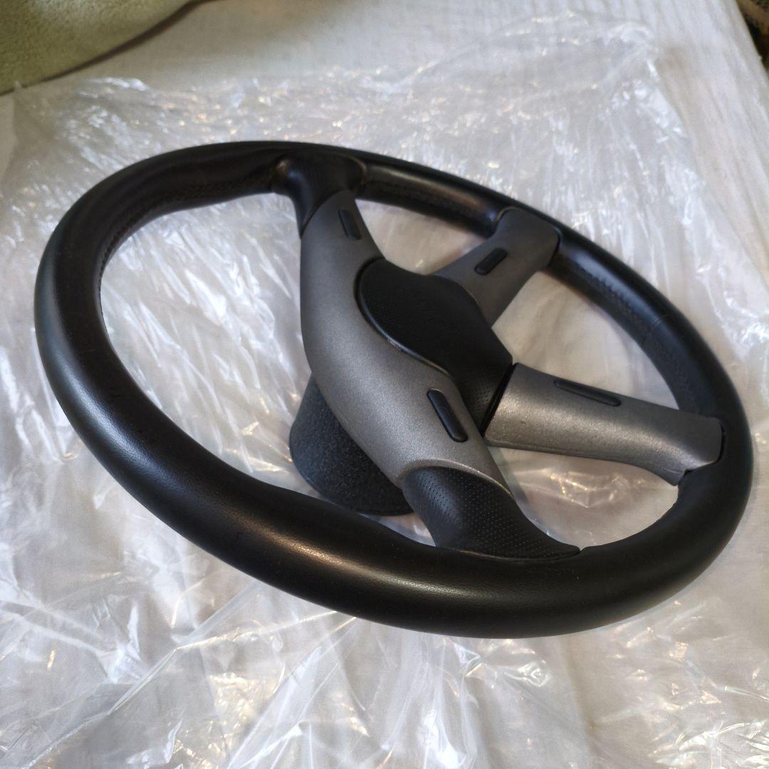 h*e様 ステアリングホイール 3本スポーク 黒/グレー