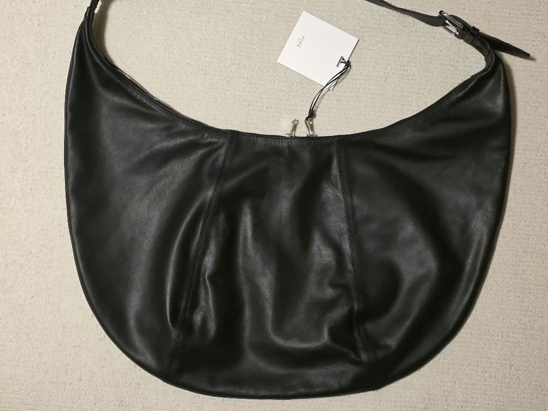 バッグ YOKE Carf Leather Circle Bag BLACK