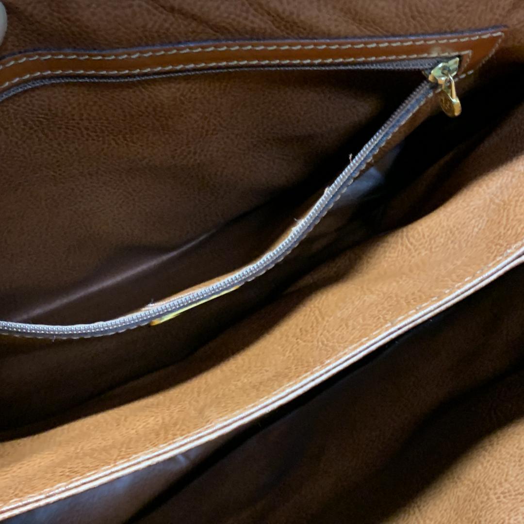 美品　FENDI ハンドバッグ　レディース