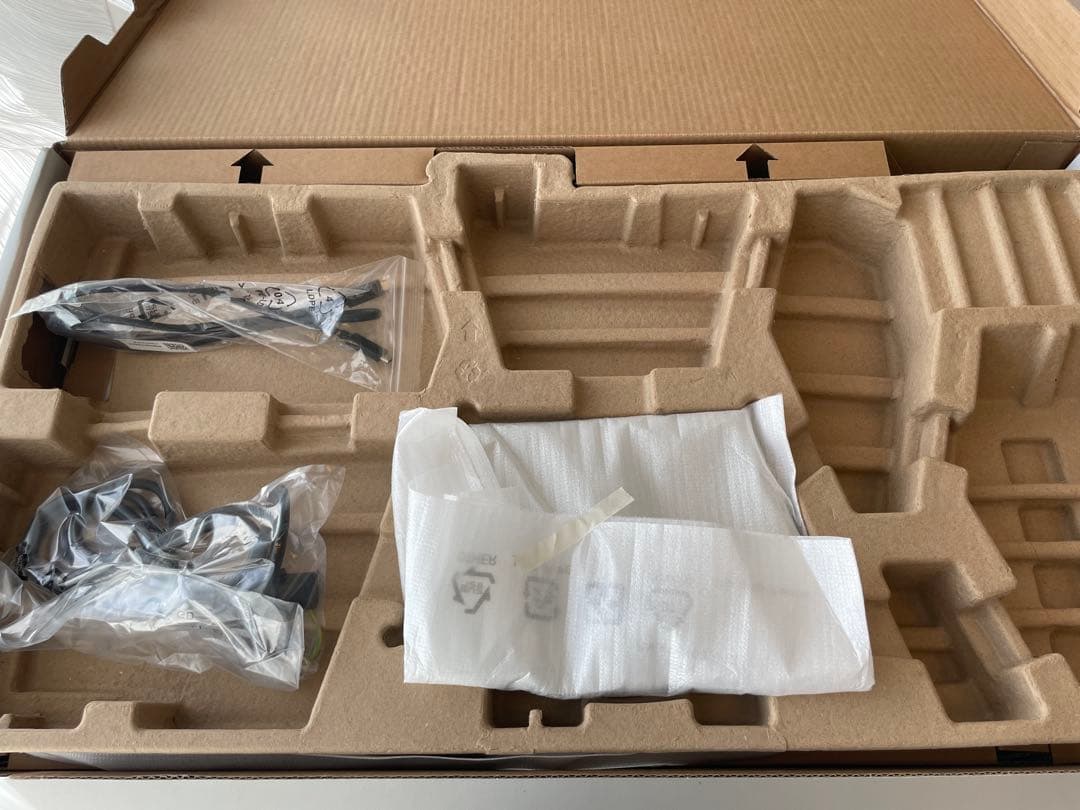 【美品】Dell(デル)27 4K UHD USB-C モニター S2722QC