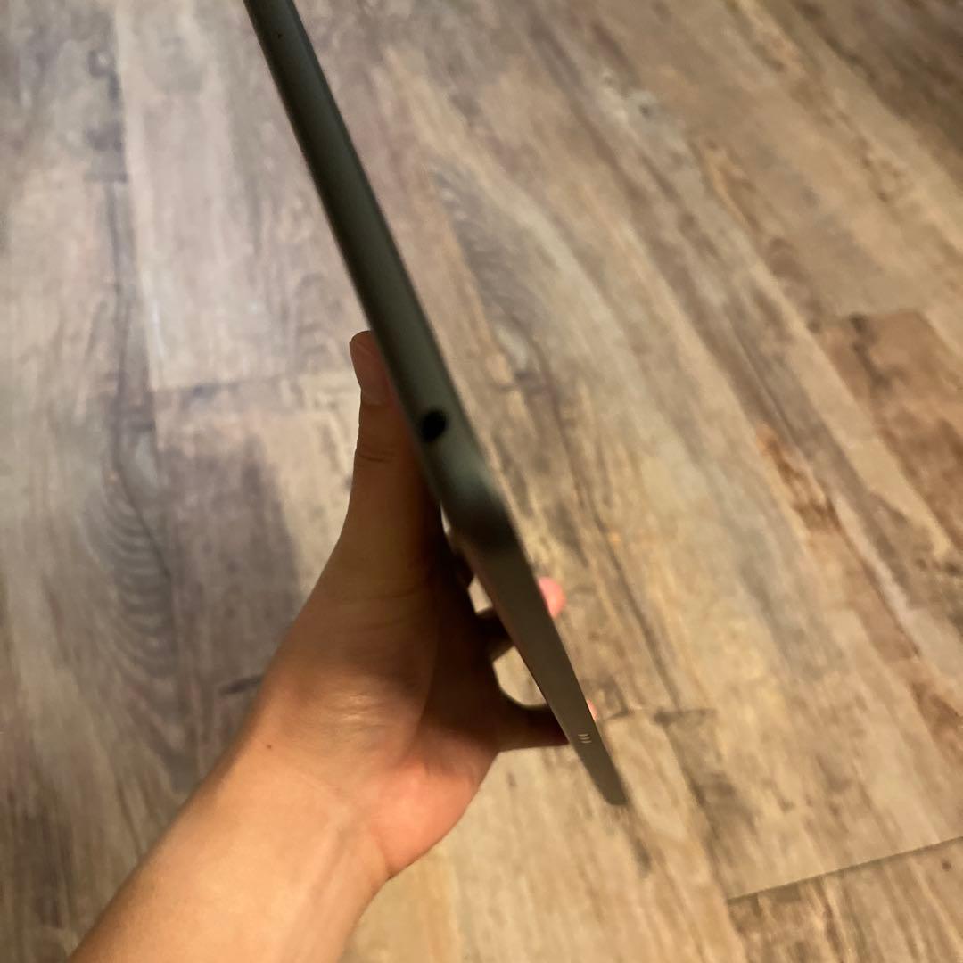 Apple iPad 10.2インチ 第8世代 スペースグレー 本体 32GB