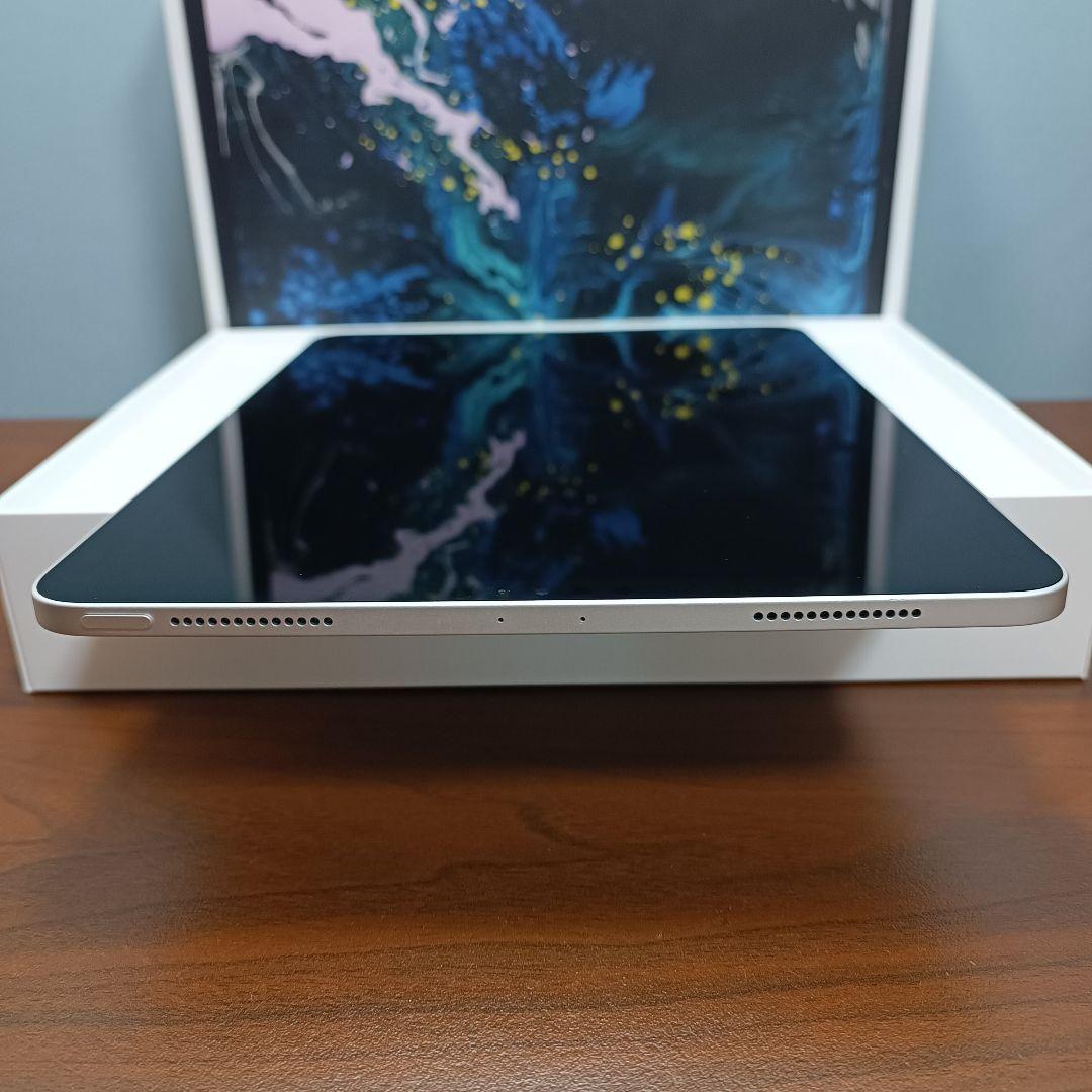 (美品)iPad Pro 11インチ WiFi 64GB キーボード付き