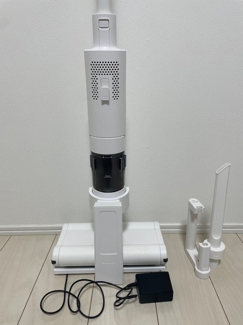 BALMUDA スティッククリーナー C01A-WH 本体一式　送料込