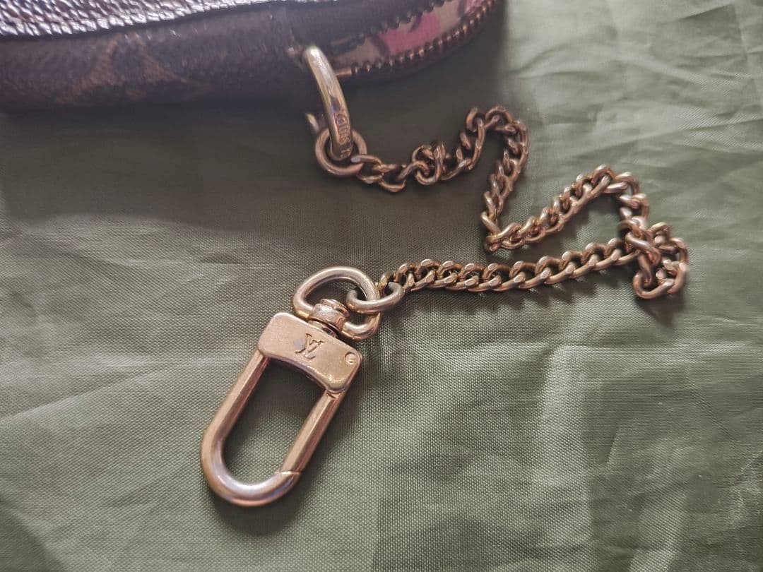 ルイヴィトン ポルトモネ クール モノグラム ケース レオパード ハート