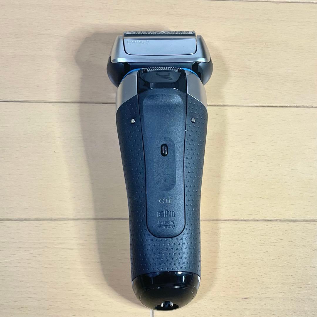 【美品】箱無し　BRAUN Series8 Type8359s-SP