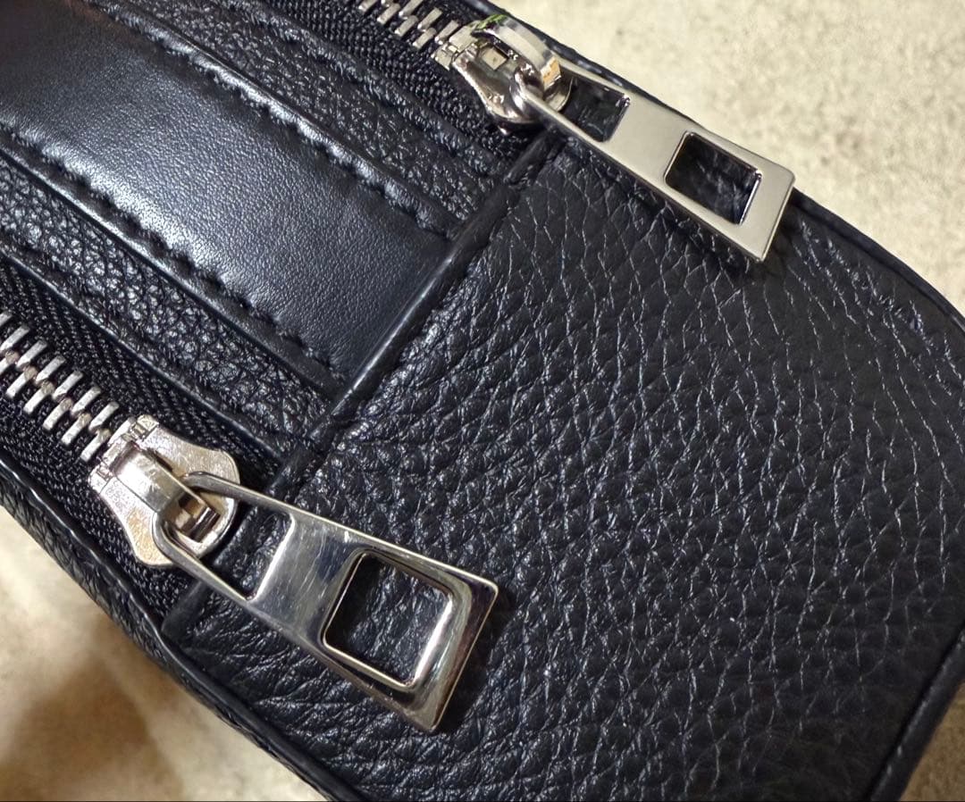 LOEWE カメラバッグ ショルダーバッグ 【最終期間限定値下げ中】