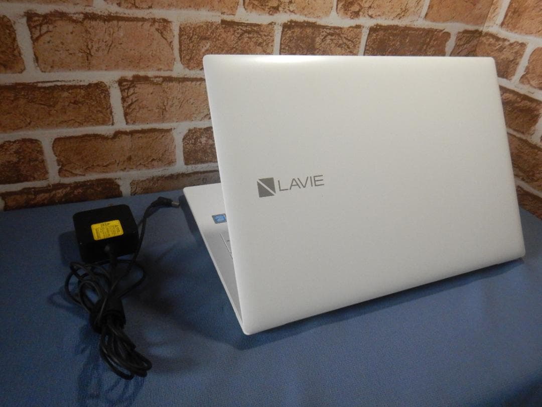 NEC LALIE 第8世代ファンレスノートPC SSD Office №281