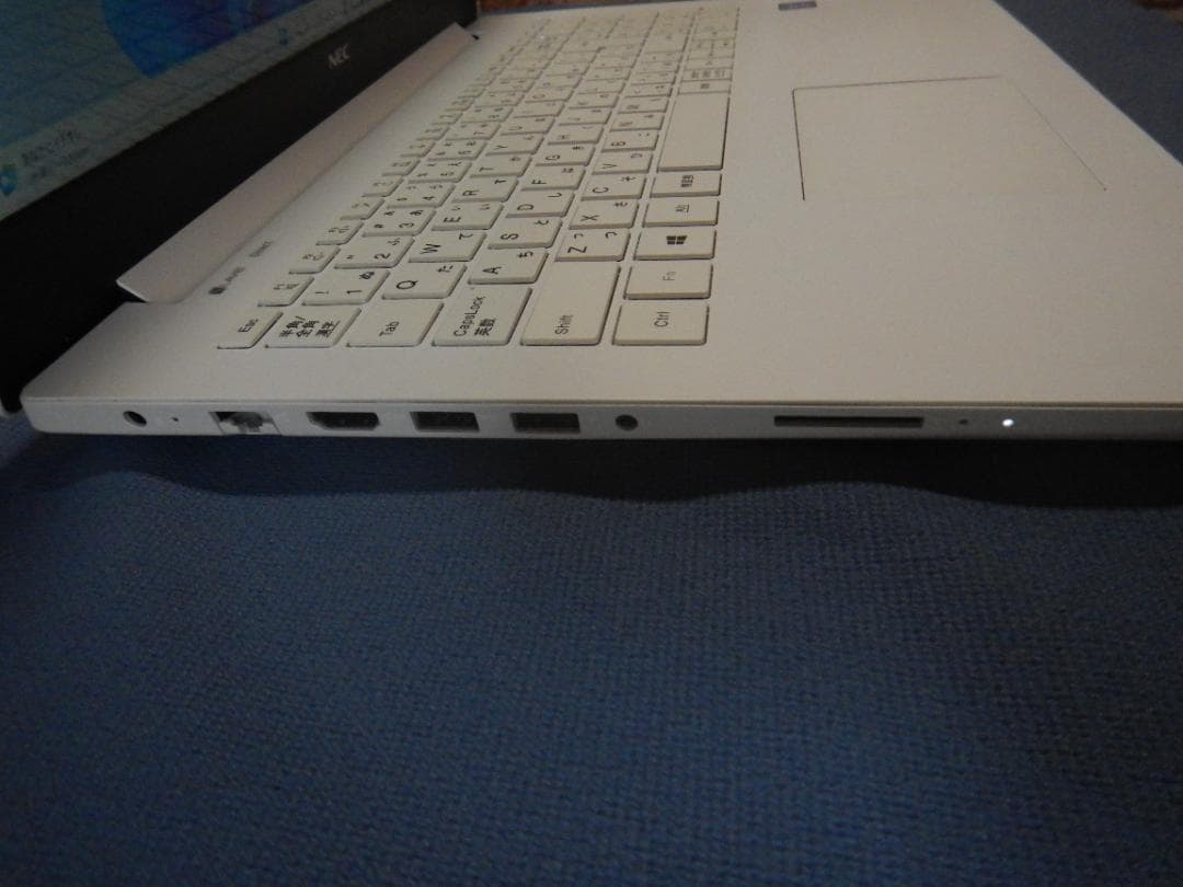 NEC LALIE 第8世代ファンレスノートPC SSD Office №281