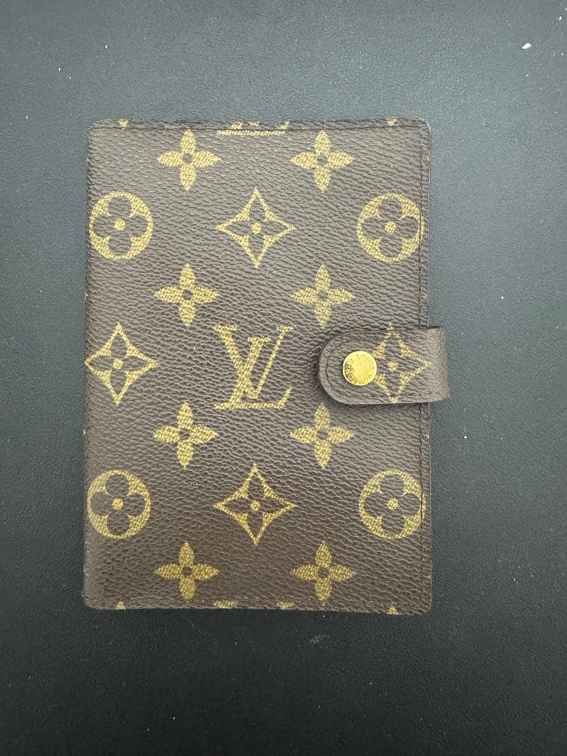 ルイヴィトン モノグラム 手帳カバー