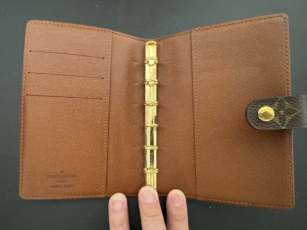 ルイヴィトン モノグラム 手帳カバー