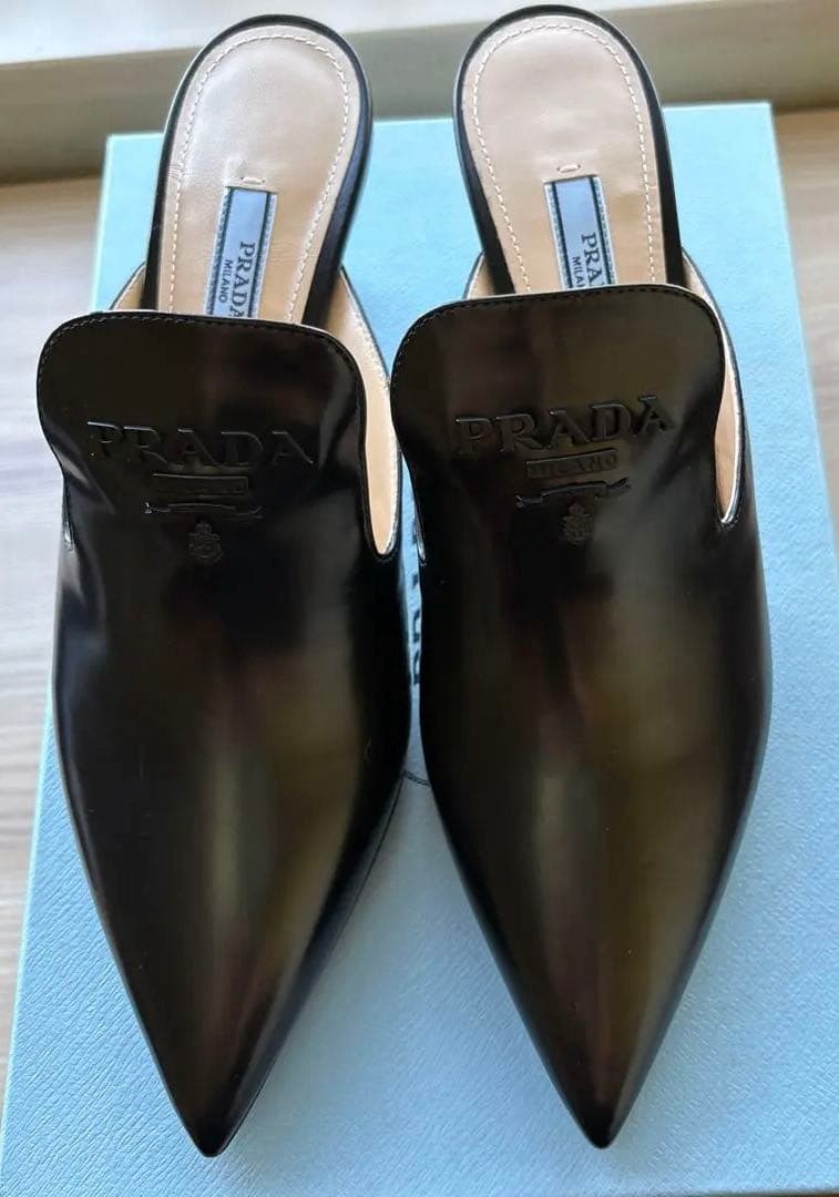 PRADA ロゴ ミュール サンダル38.5黒色 レザー 新品未使用 正規品