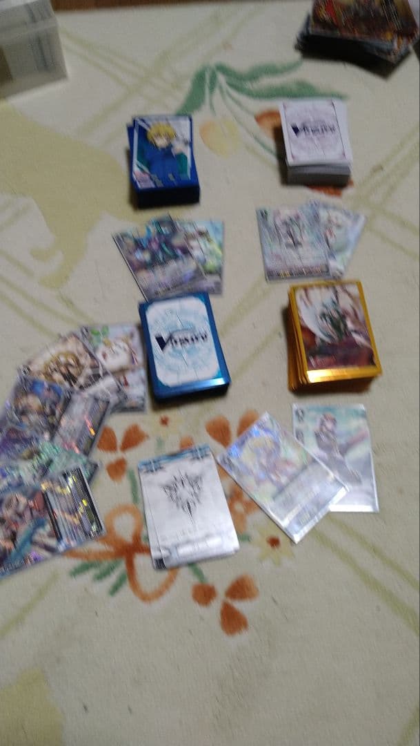 ヴァンガード　引退品　デッキ4つ　最終値下げ