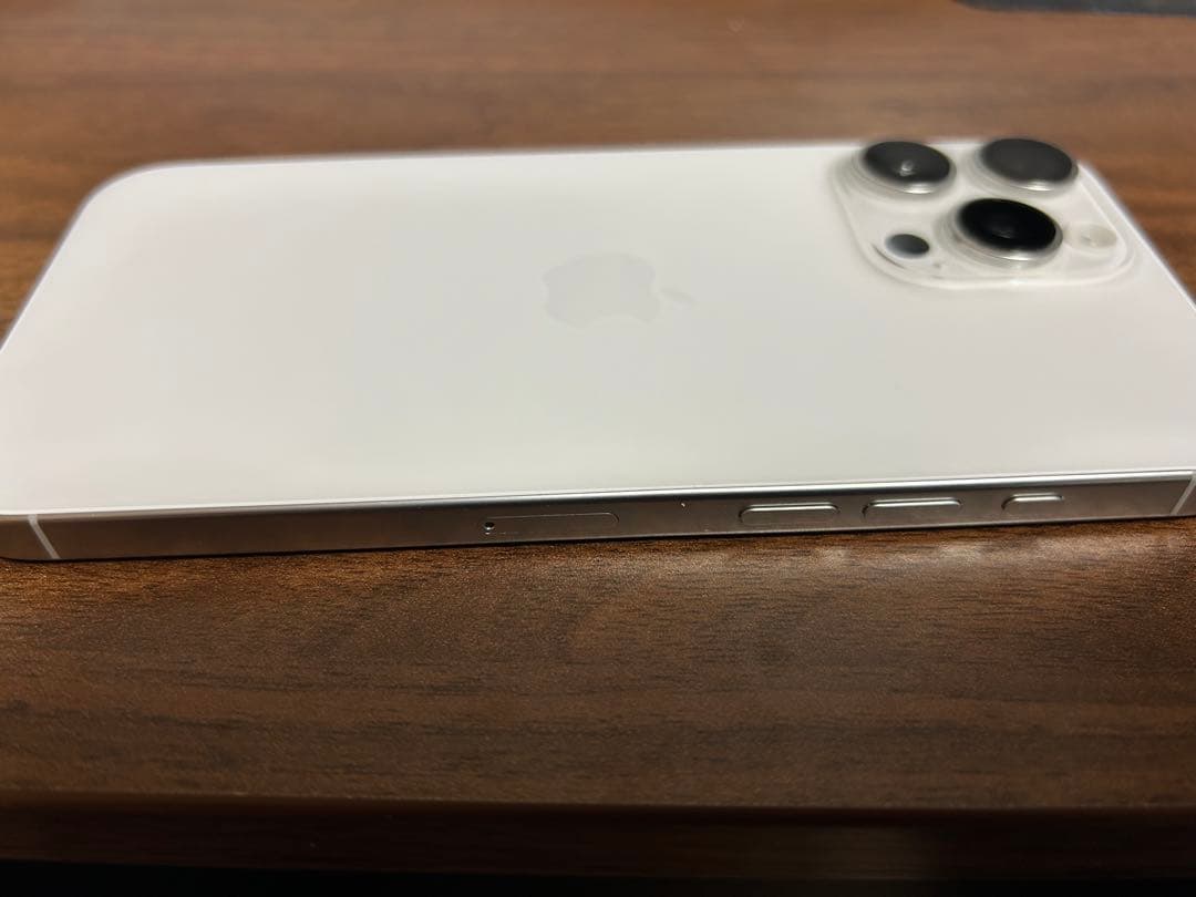 【ジャンク品】iPhone16ProMax 256GB ホワイトチタニウム