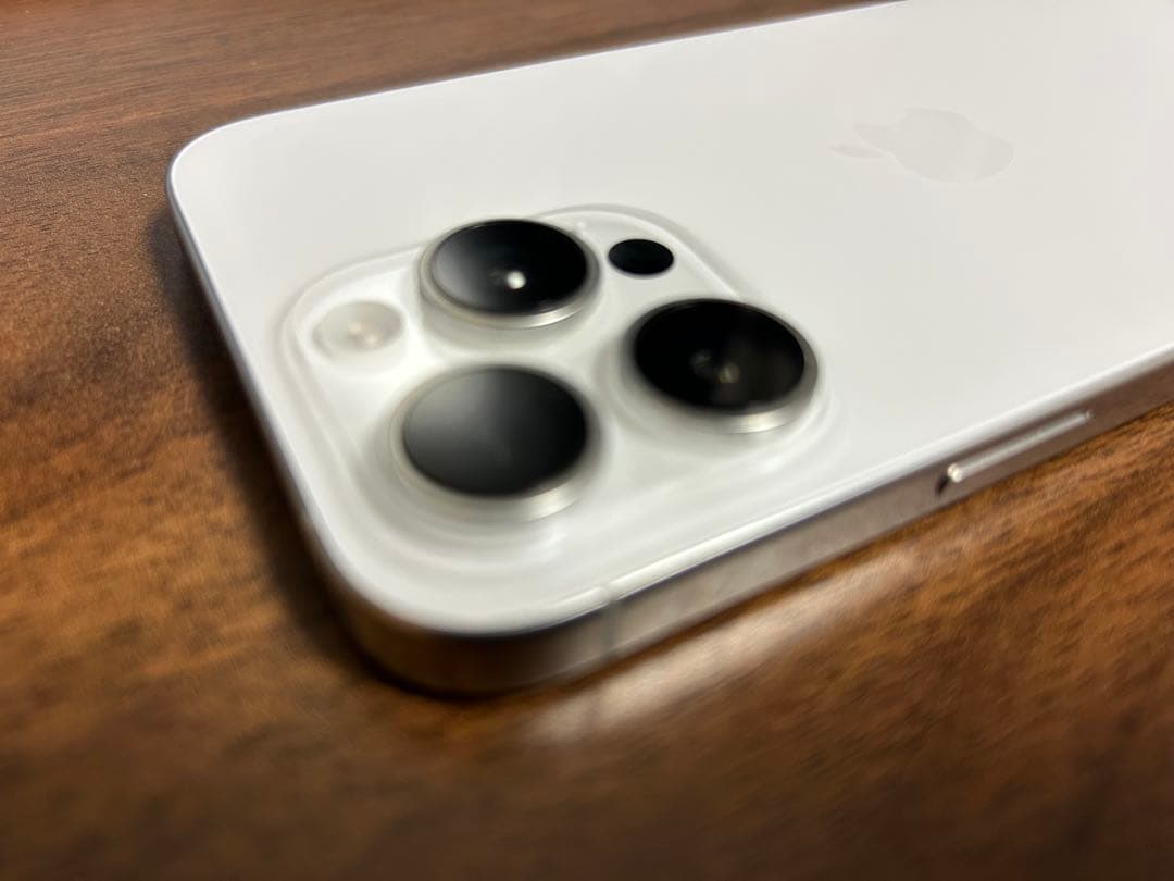 【ジャンク品】iPhone16ProMax 256GB ホワイトチタニウム