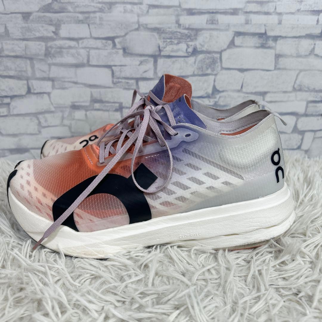 ON Cloudboom Strike 25.0cmマラソン　ランニングシューズ