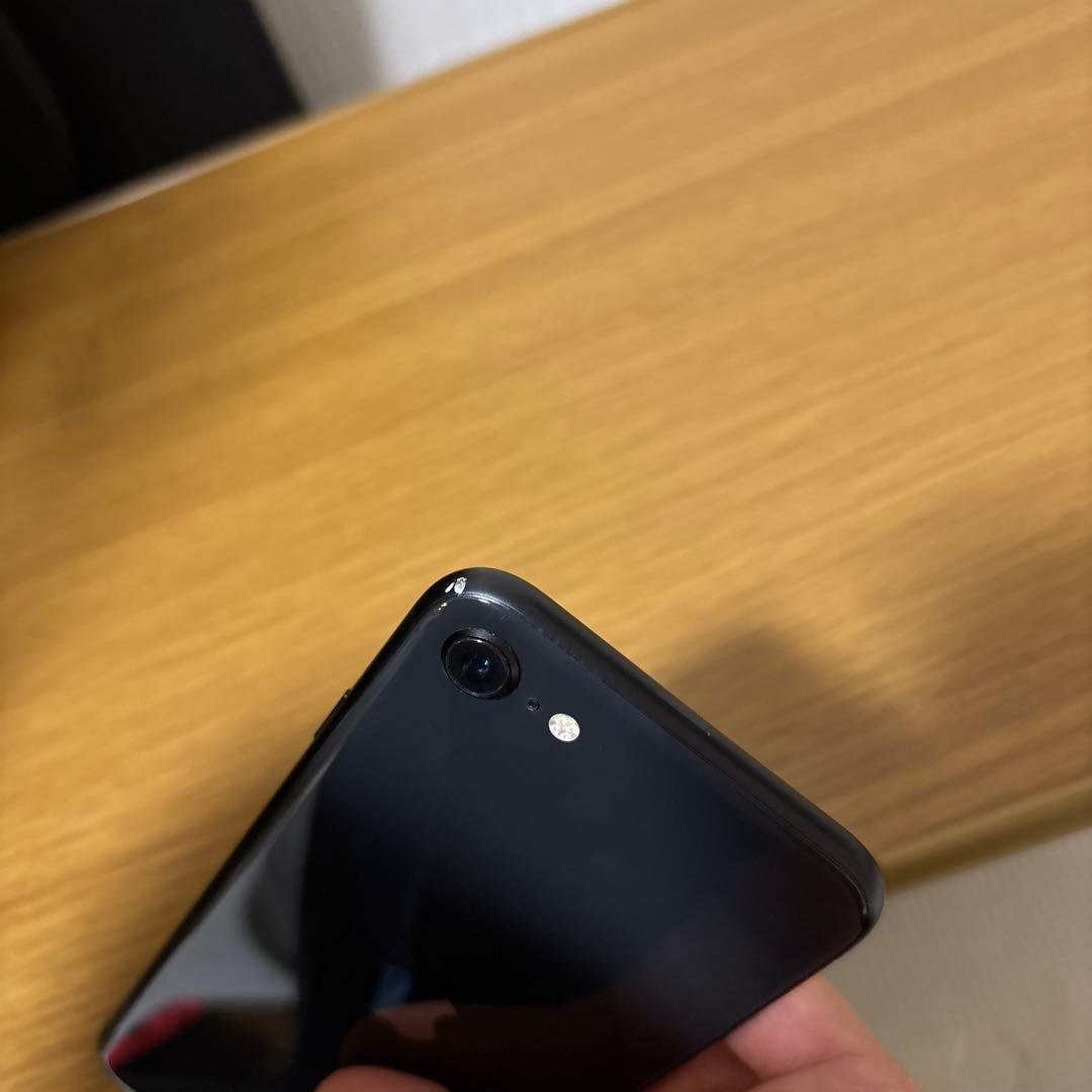 iPhone SE 第2世代 64GB ブラック