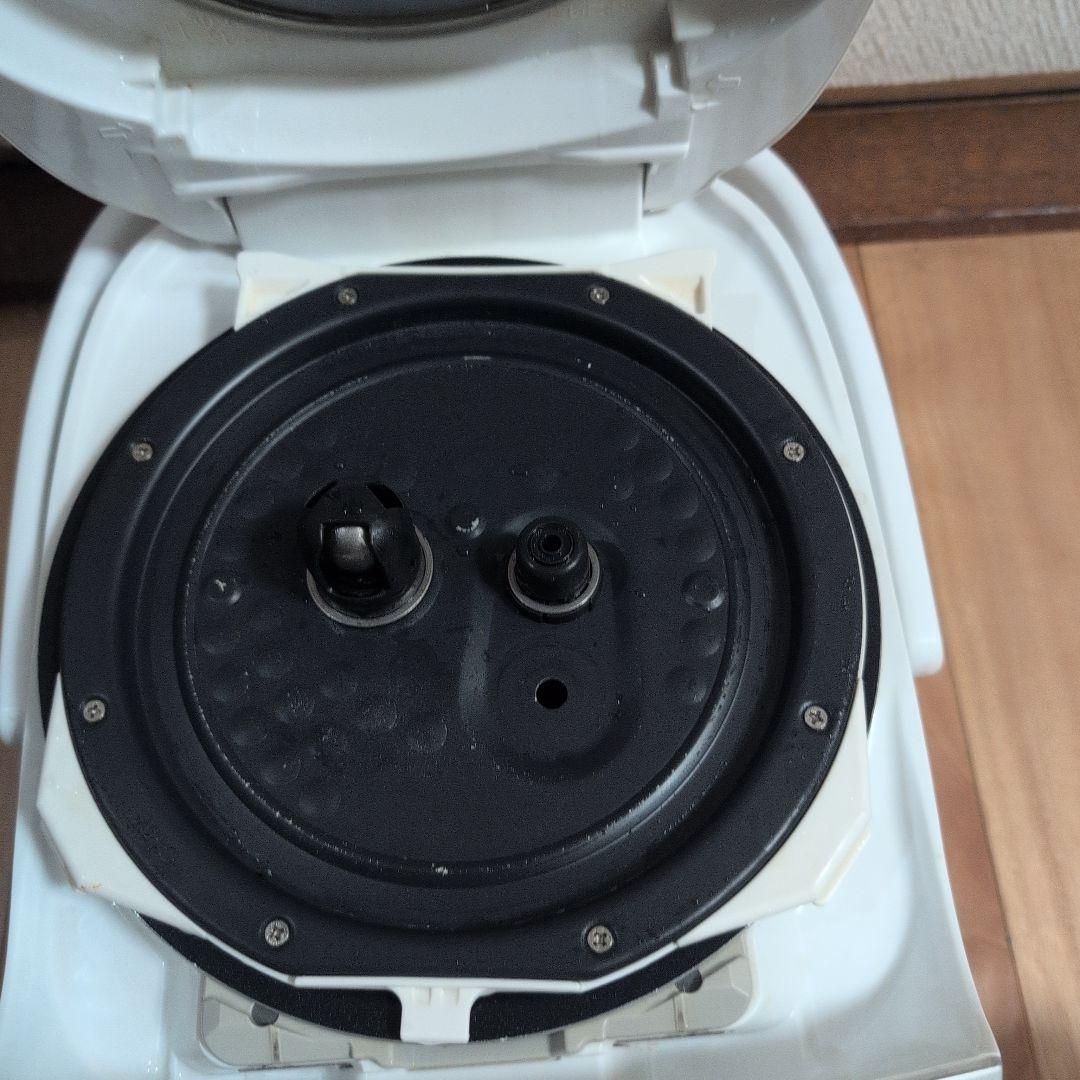 ★★美品★ZOJIRUSHI 圧力IH　炊飯器 5.5合　NP-BG10 ★