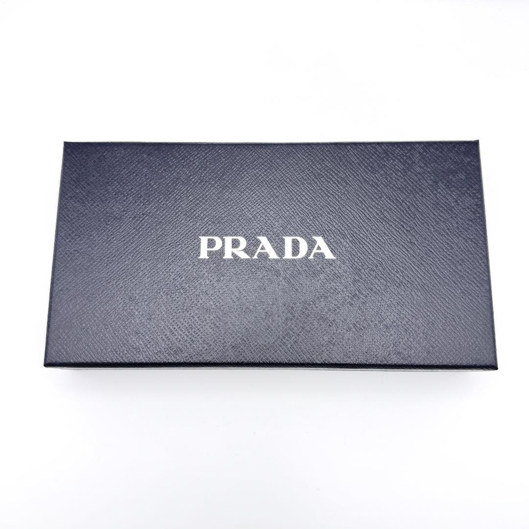 プラダ PRADA ピンク サフィアーノレザー ラウンドジップ長財布