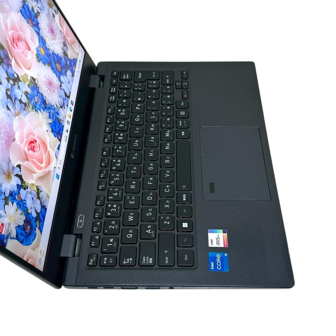 第11世代【i5搭載！G83/HU★16GB】13型 ノートパソコン　762
