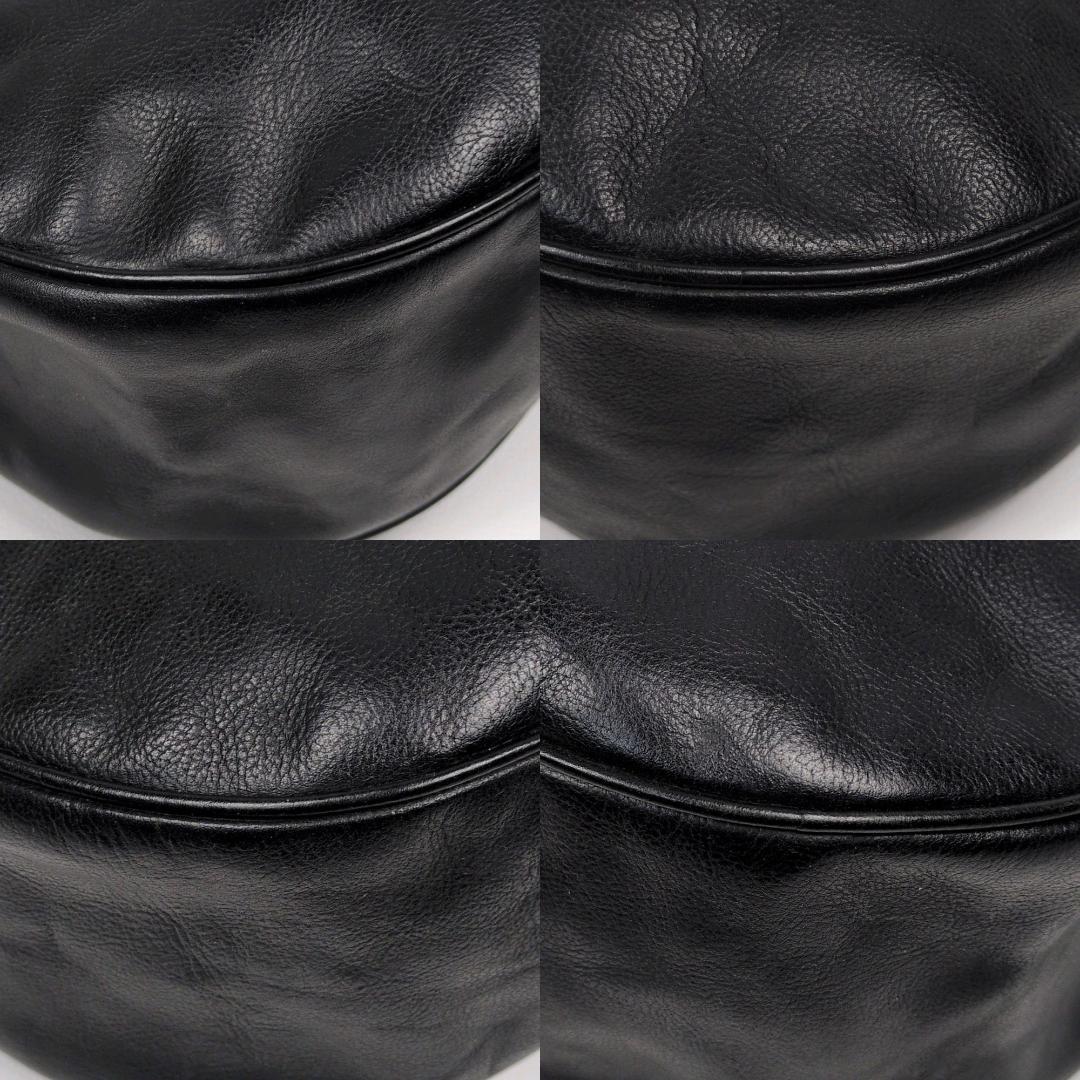 イルビゾンテ ショルダーバッグ 大きい ブラック ハーフムーン 三日月