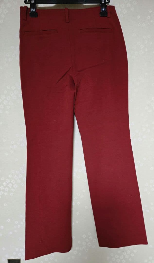 新品未使用'ワインカラーB 3パンツ