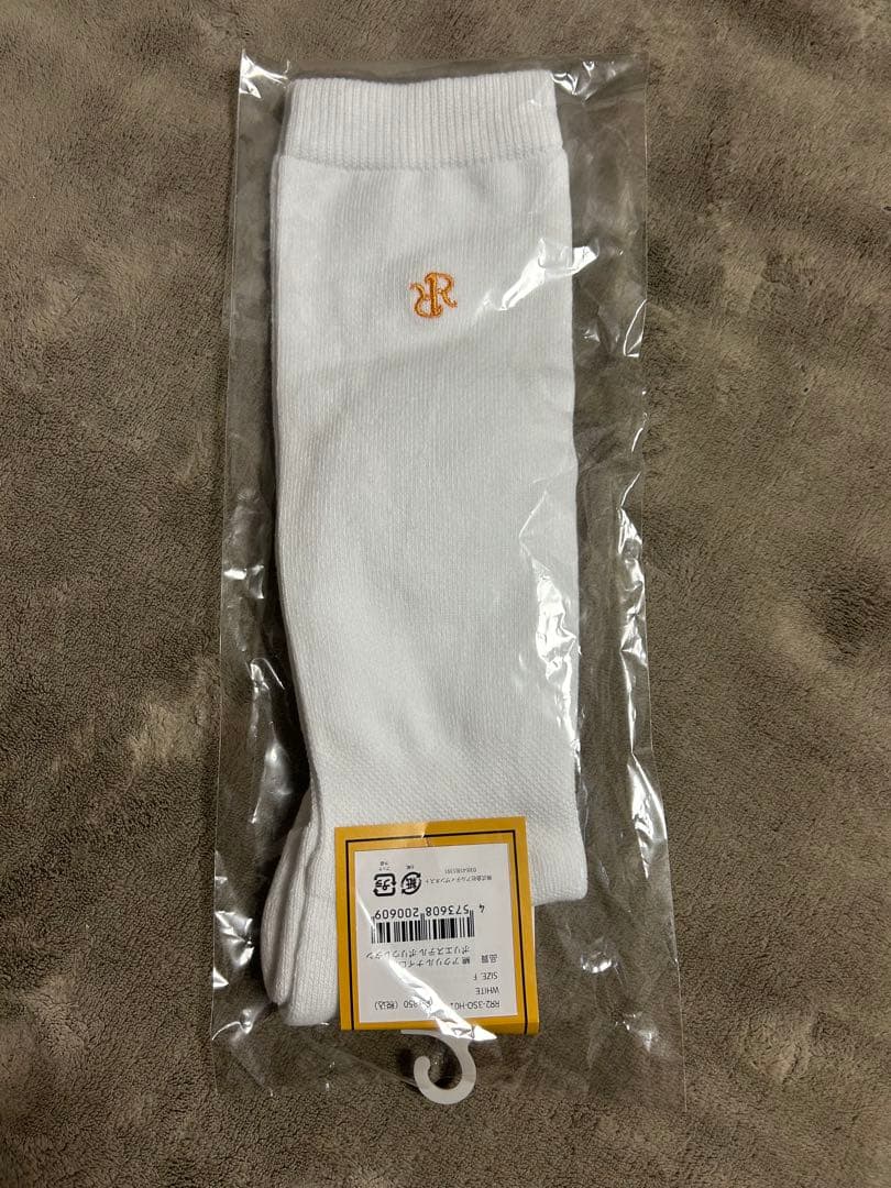 レザレクション　ニットセーター　ハイソックス　レディース