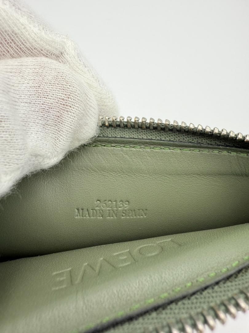 鑑定済み◇LOEWE◇カードホルダー グリーン 本革 カードケース