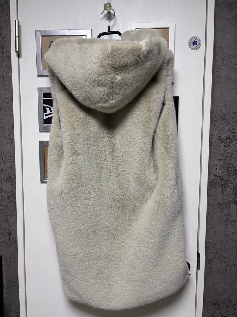 BARNEYS NEW YORK フード付きロングベスト　期間限定お値下げ