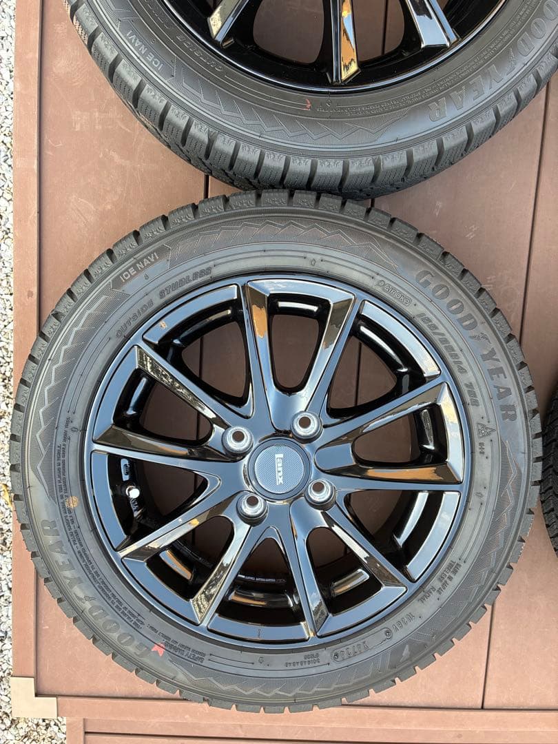 スタッドレス　GOODYEAR 14インチ ブリヂストンブラックホイールセット