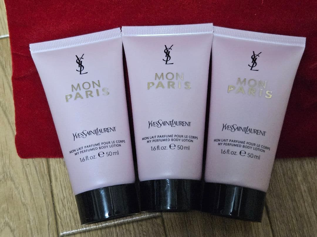 YvesSaintLaurent MonParisボディローション3本セット