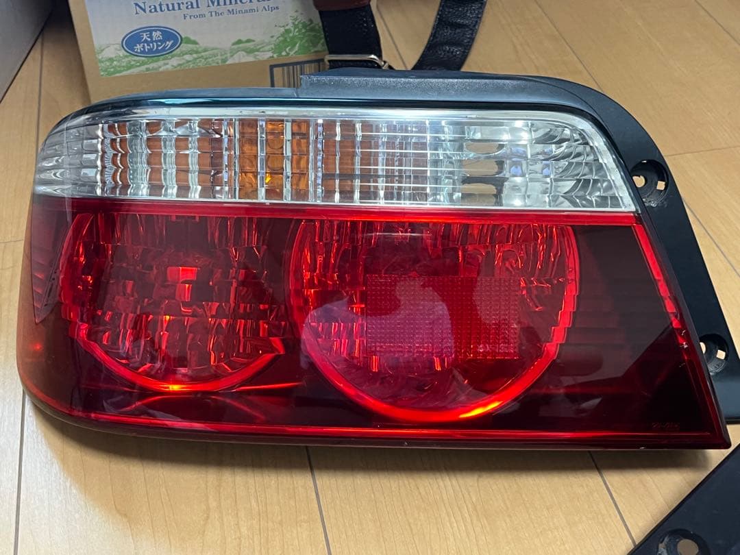 jzx100 チェイサー 後期　テールランプ