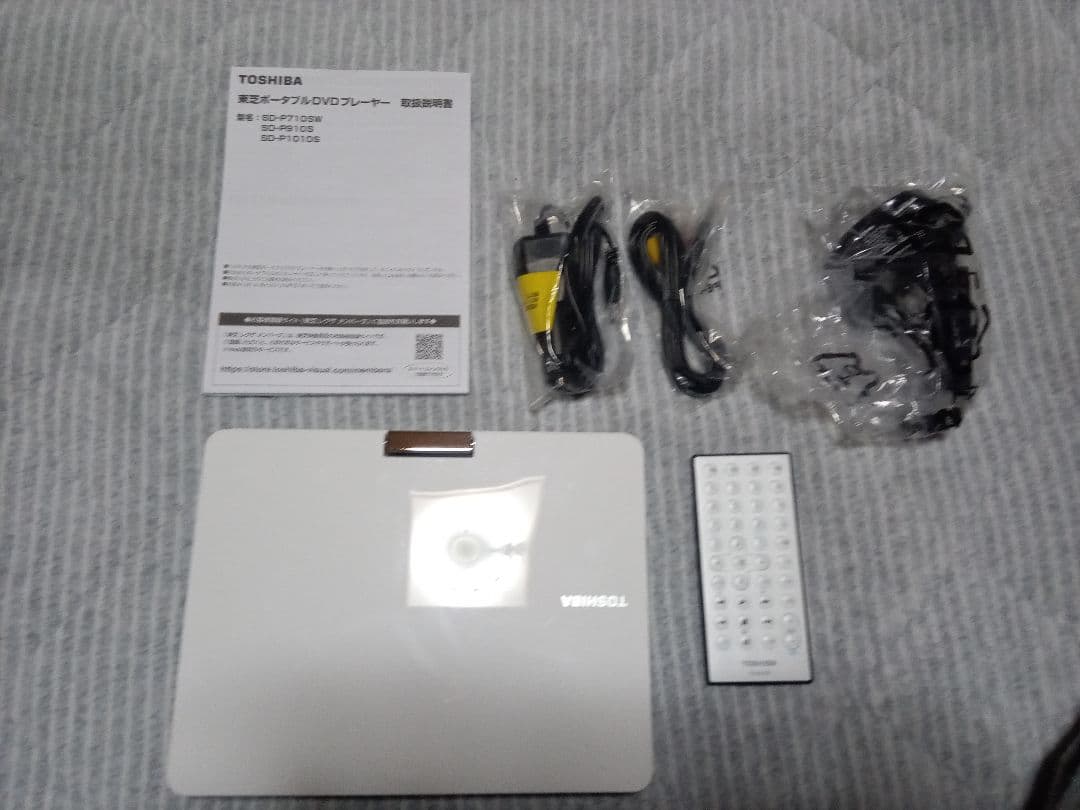 TOSHIBA ポータブルDVDプレーヤー SD-P910S　2024年製品