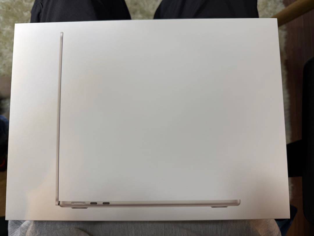 ほぼ新品 MacBookAir M2 16GB 256GB スターライト
