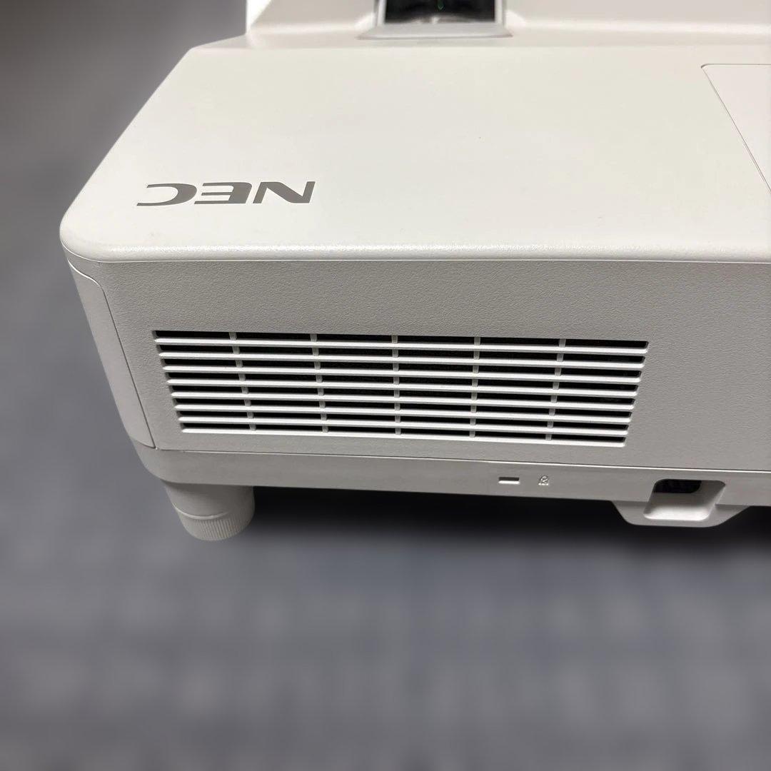 NEC プロジェクター　NP-UM351W ② ランプ時間266h