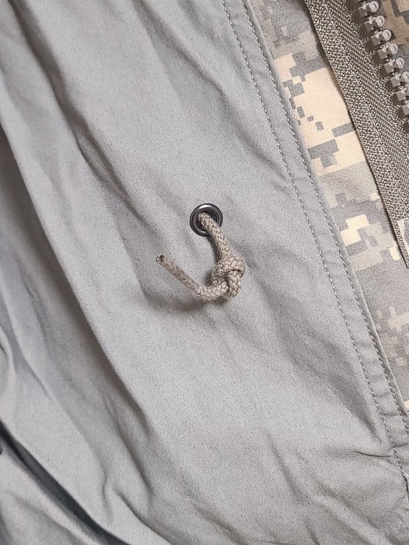 【デッドストック】米軍実物 M-65フィールドジャケット UCPデジタルカモ