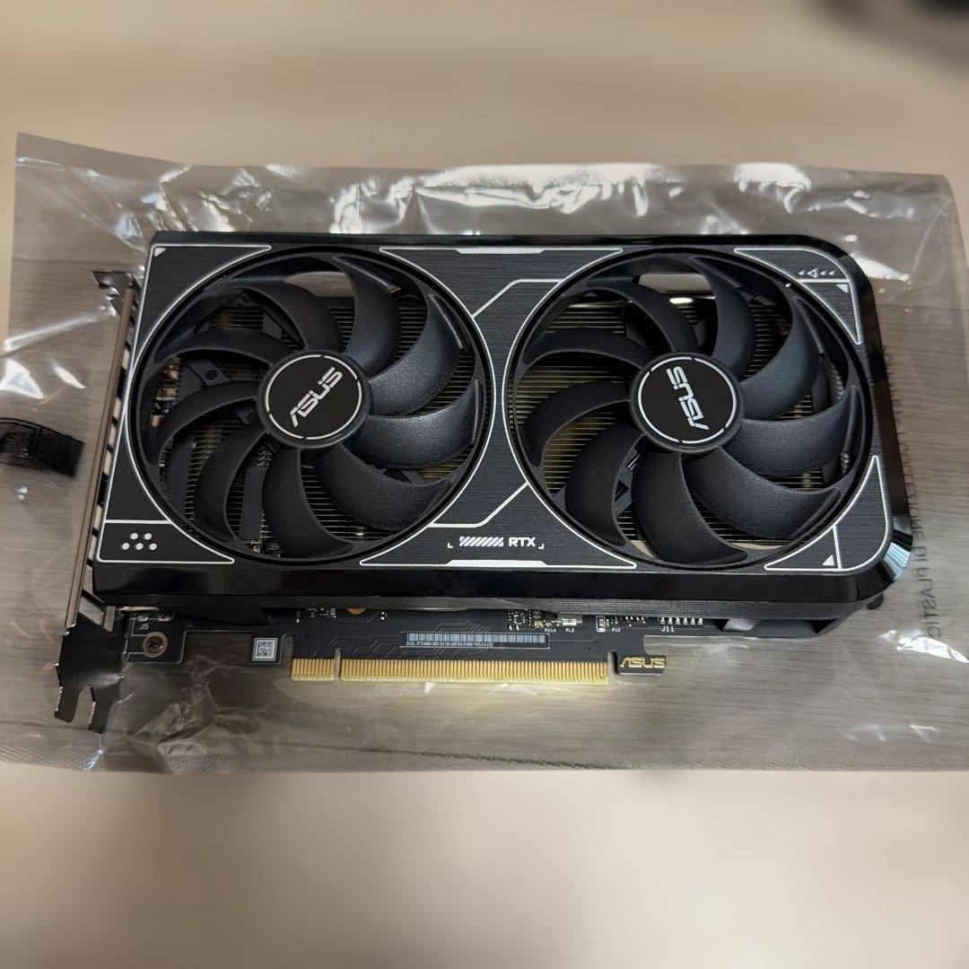 グラフィックボード・グラボ・ビデオカード ASUS GeForce RTX 4060 OC Edition 8GB