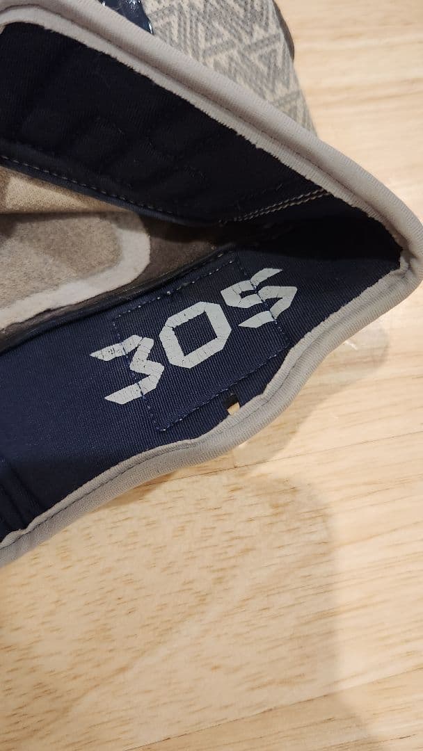 マニー・マチャド、カイル・ルイス　バッティンググローブ　　セット