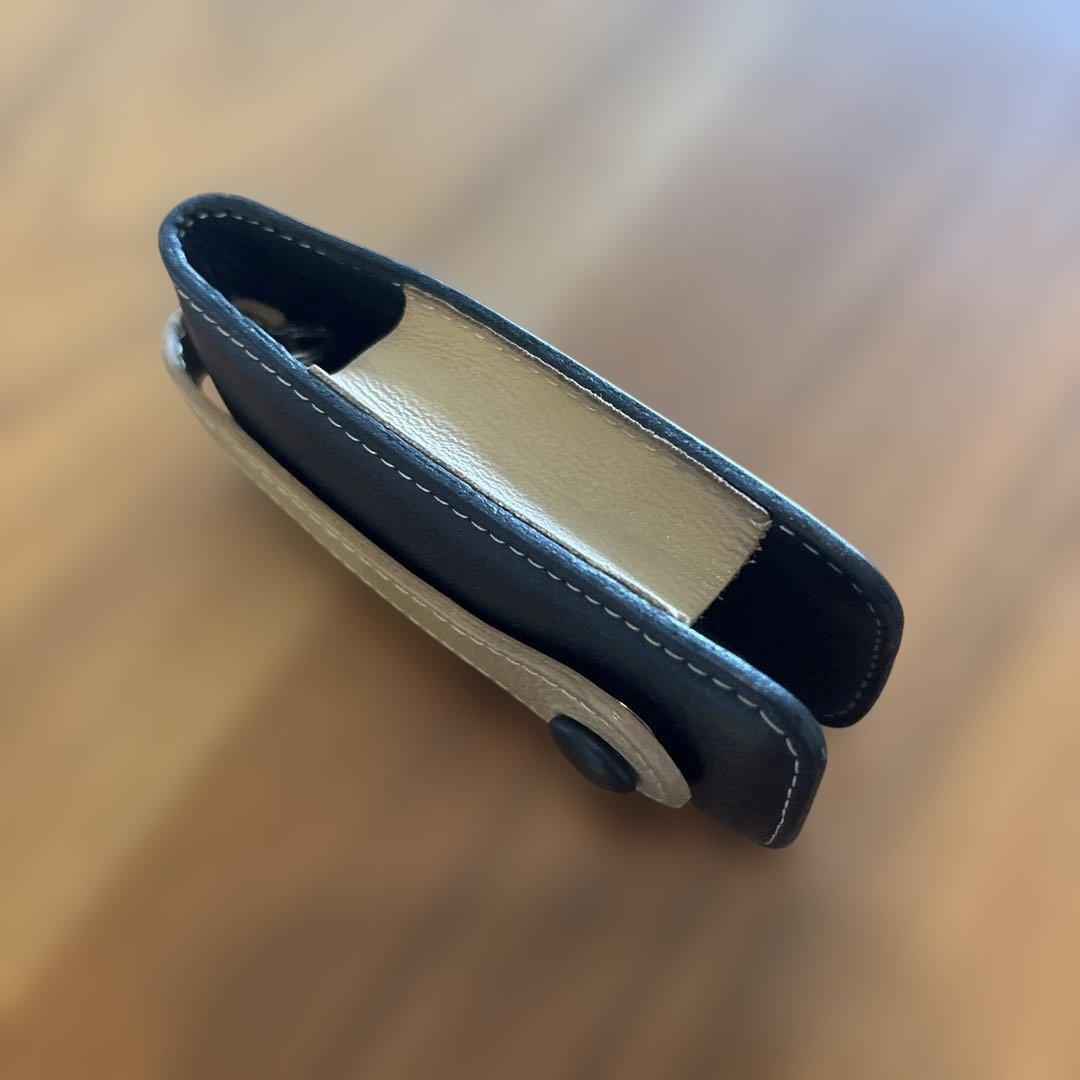 美品　純正　ポルシェ　本革　キーケース　本物　ブラック　レザー　エンブレム