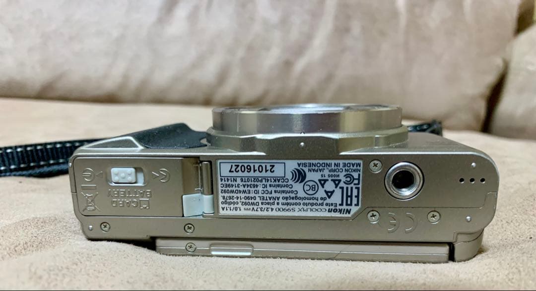 Nikon Coolpix s9900 30倍光学ズーム デジタルカメラ