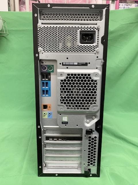 【4画面出力可能】 32G QuadroP600 Xeon SSD Z440