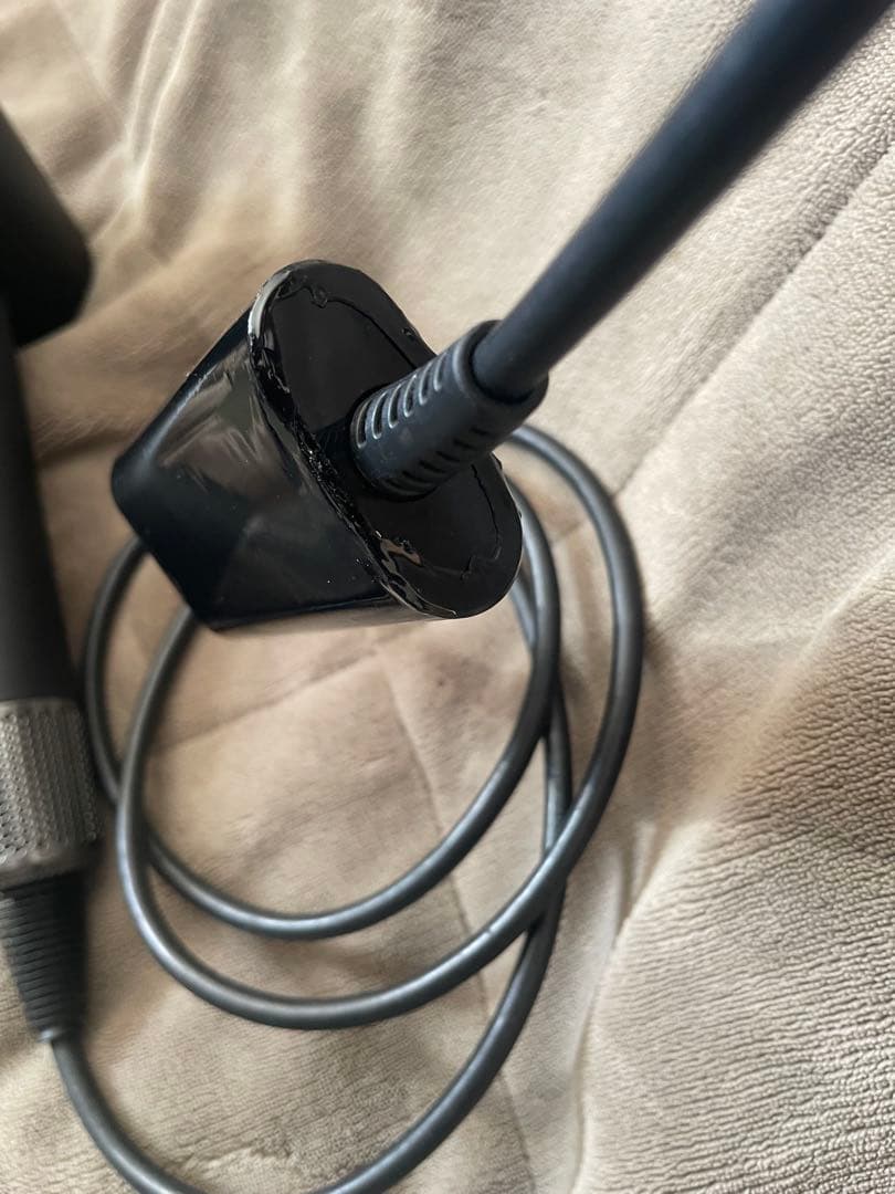 ダイソン　ヘアードライヤー　HD08 dyson