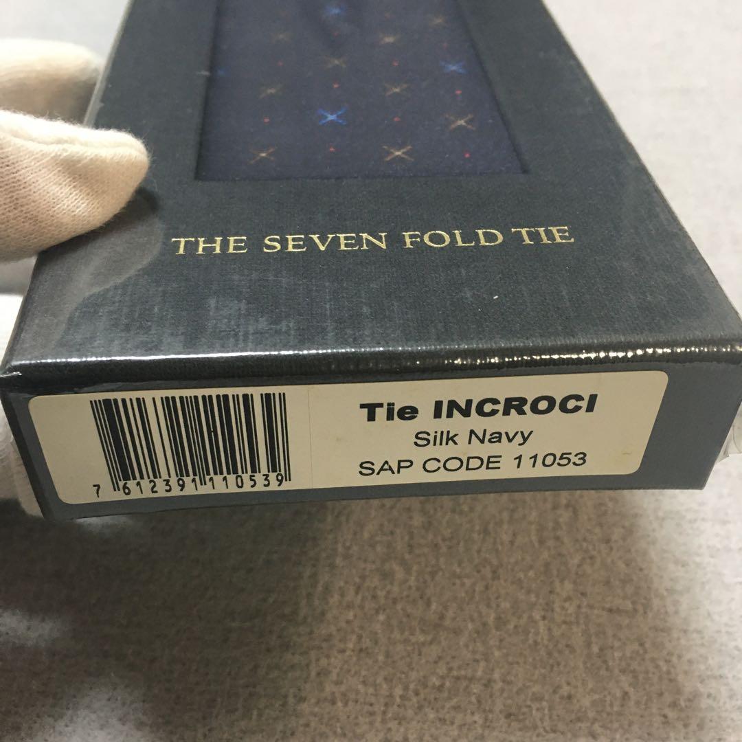 未使用　未開封　ブルガリ　ネクタイ　紺色　セッテピエゲ