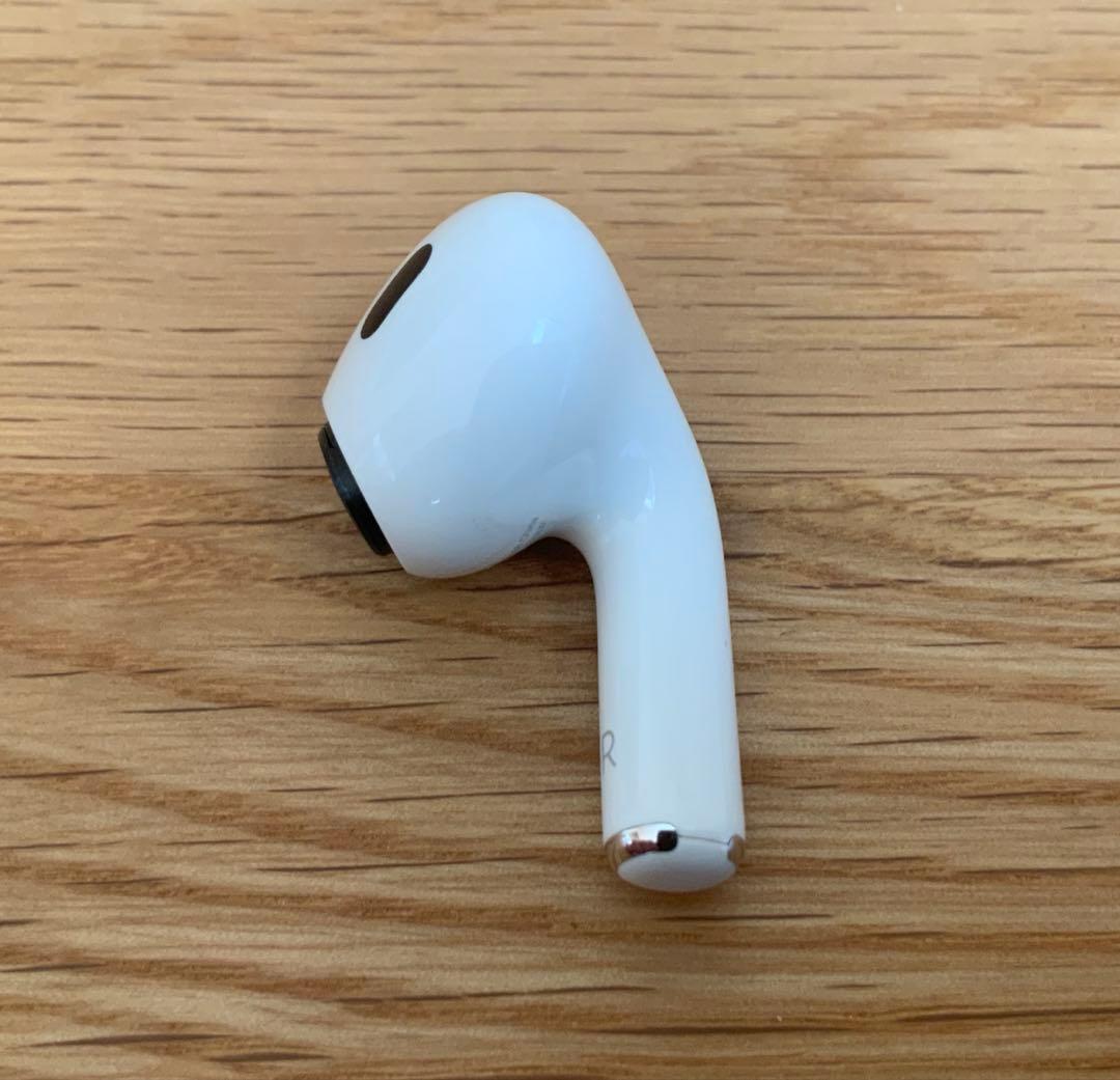 【綺麗】Apple AirPods Pro 第2世代　★イヤーチップ全て新品★