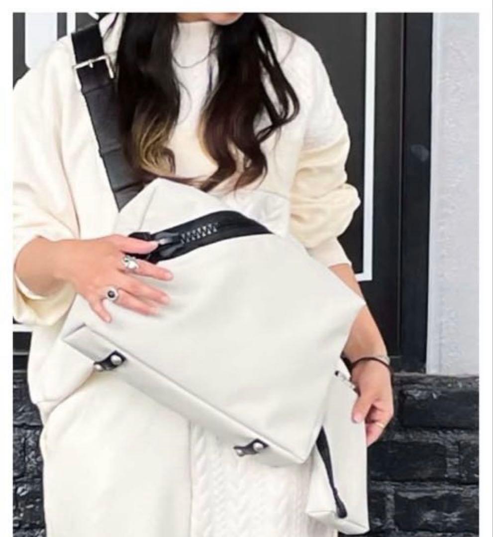 ☆ごろ丸☆イアパピヨネ×KAWAKAWA コラボ　15bisボディバッグ