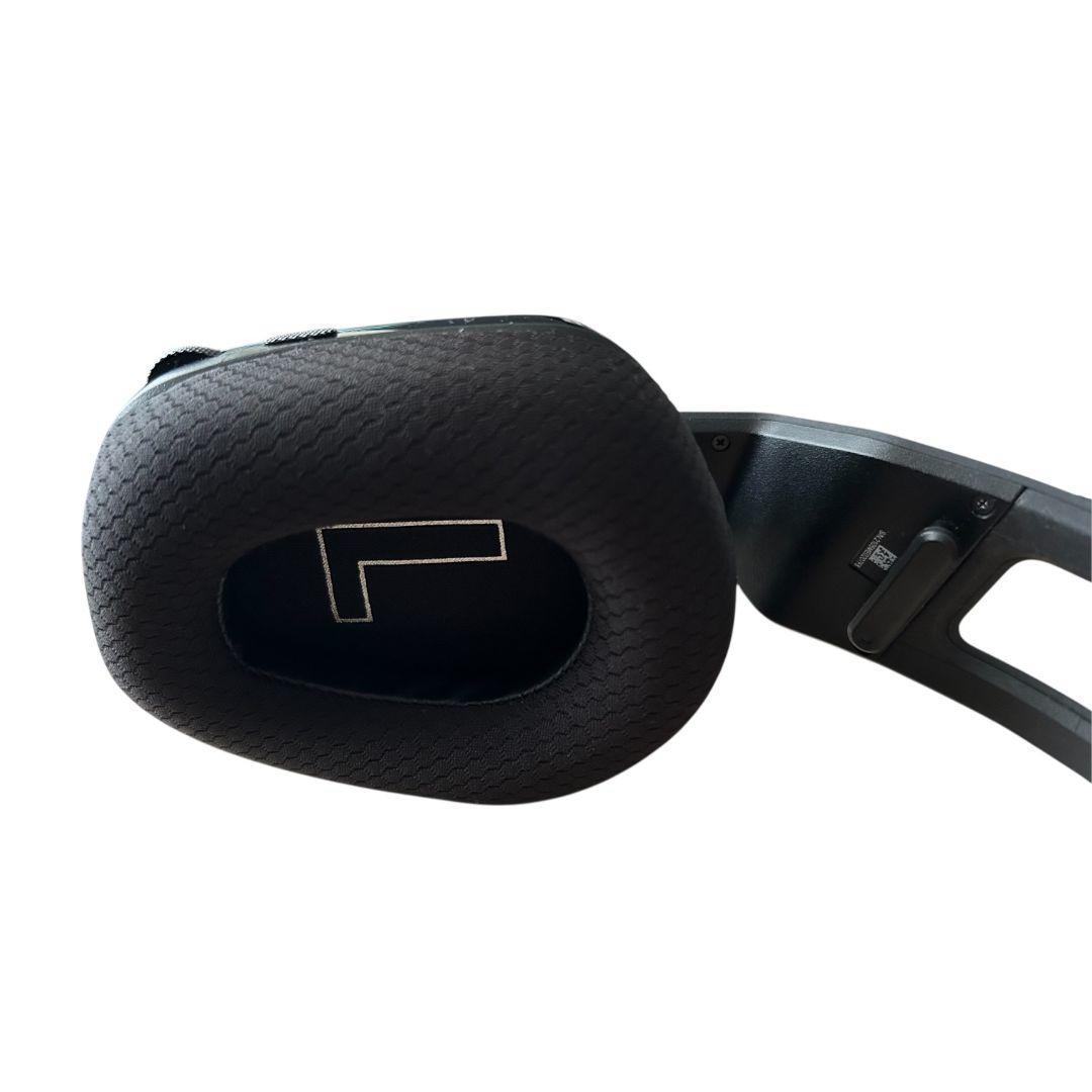 【極美品】 Logicool ワイヤレス ゲーミングヘッドセット G733 黒